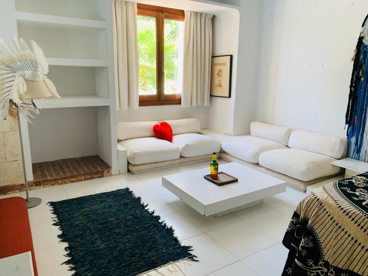 Ibiza Paradise Bed and Breakfast Santa Eularia des Riu Eksteriør billede